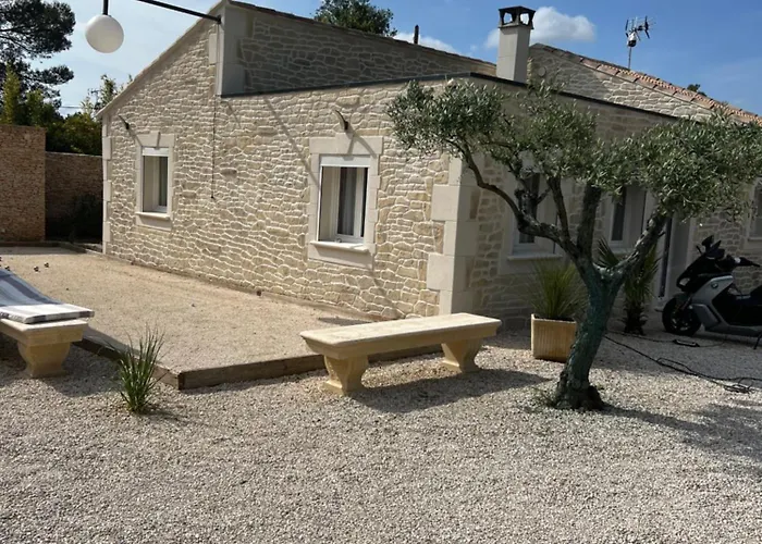 Maison, Hauteur De Nîmes